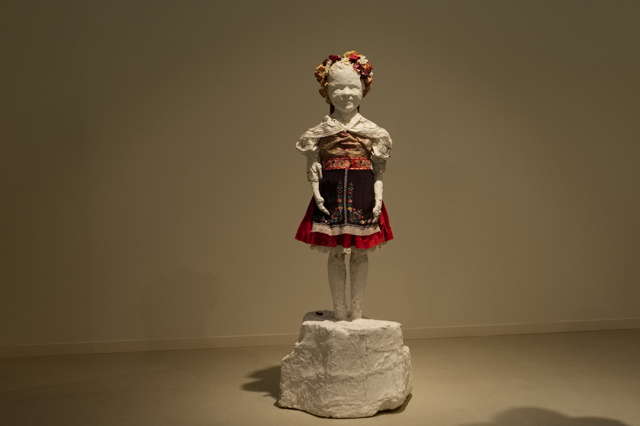 Katerina Komm: sculpture, WORKS: Costume